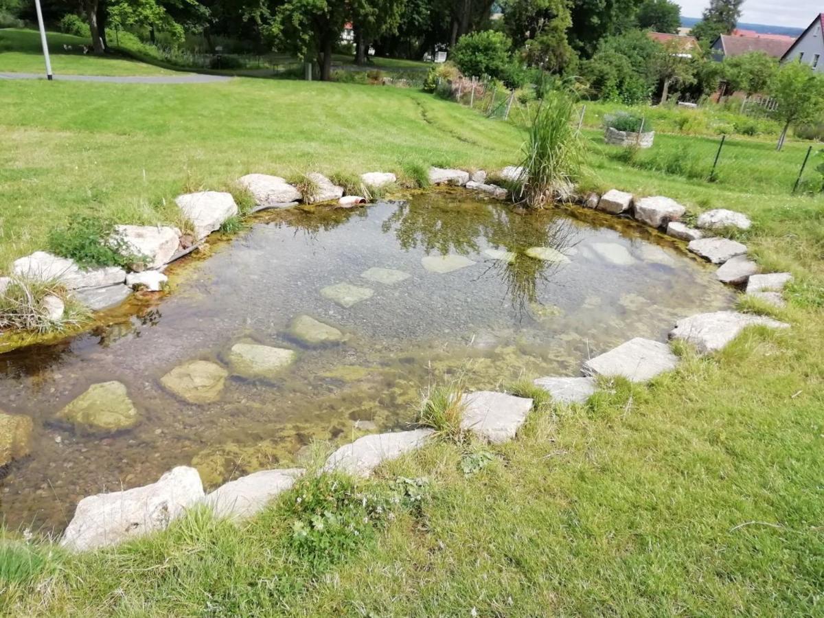 Ruhige Ferienwohnung Im Gutshaus Niederorschel Luaran gambar